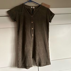 The simple Folk Olive 7/8 play suit.